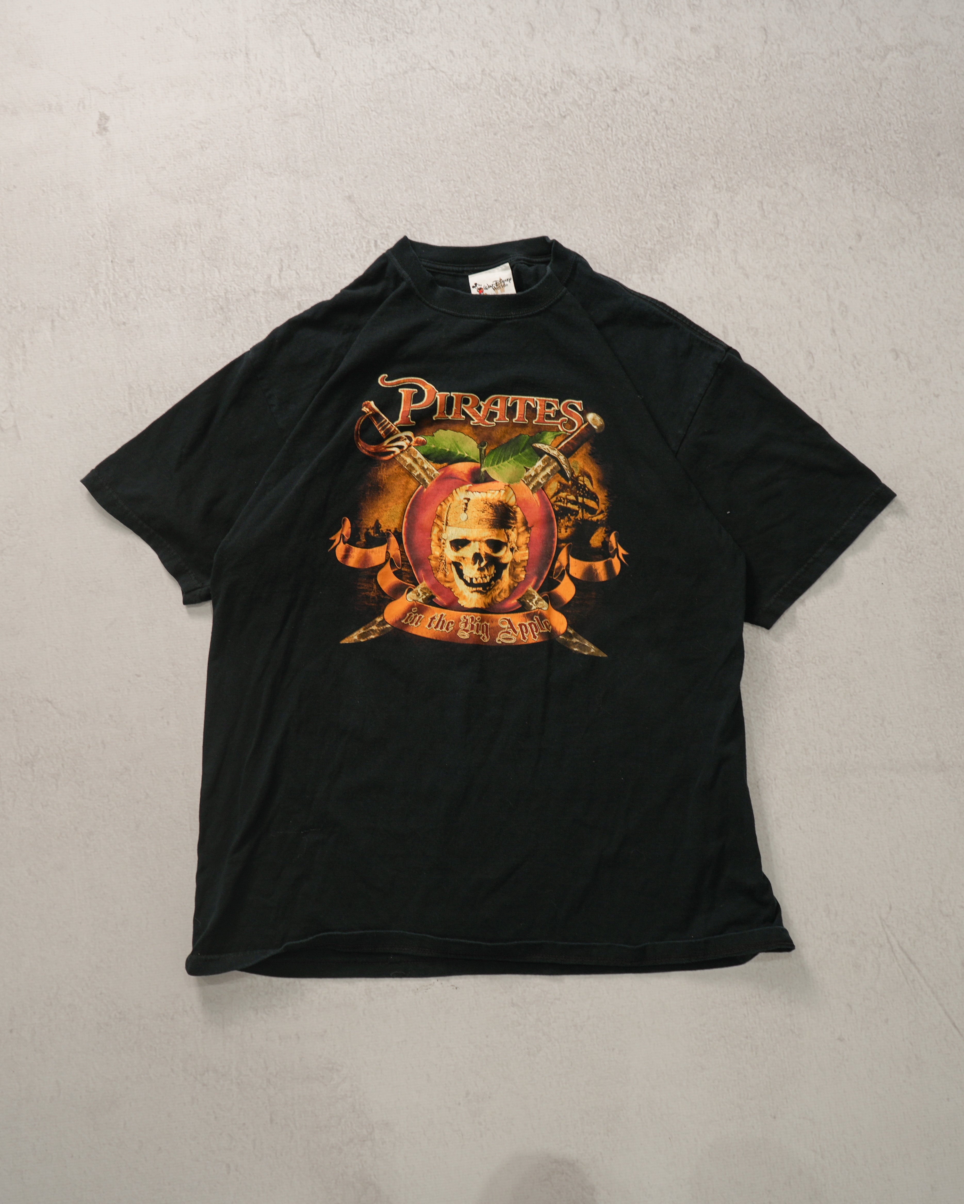 90s Disney Pirates In The Big Apple T-Shirt - Men's XL