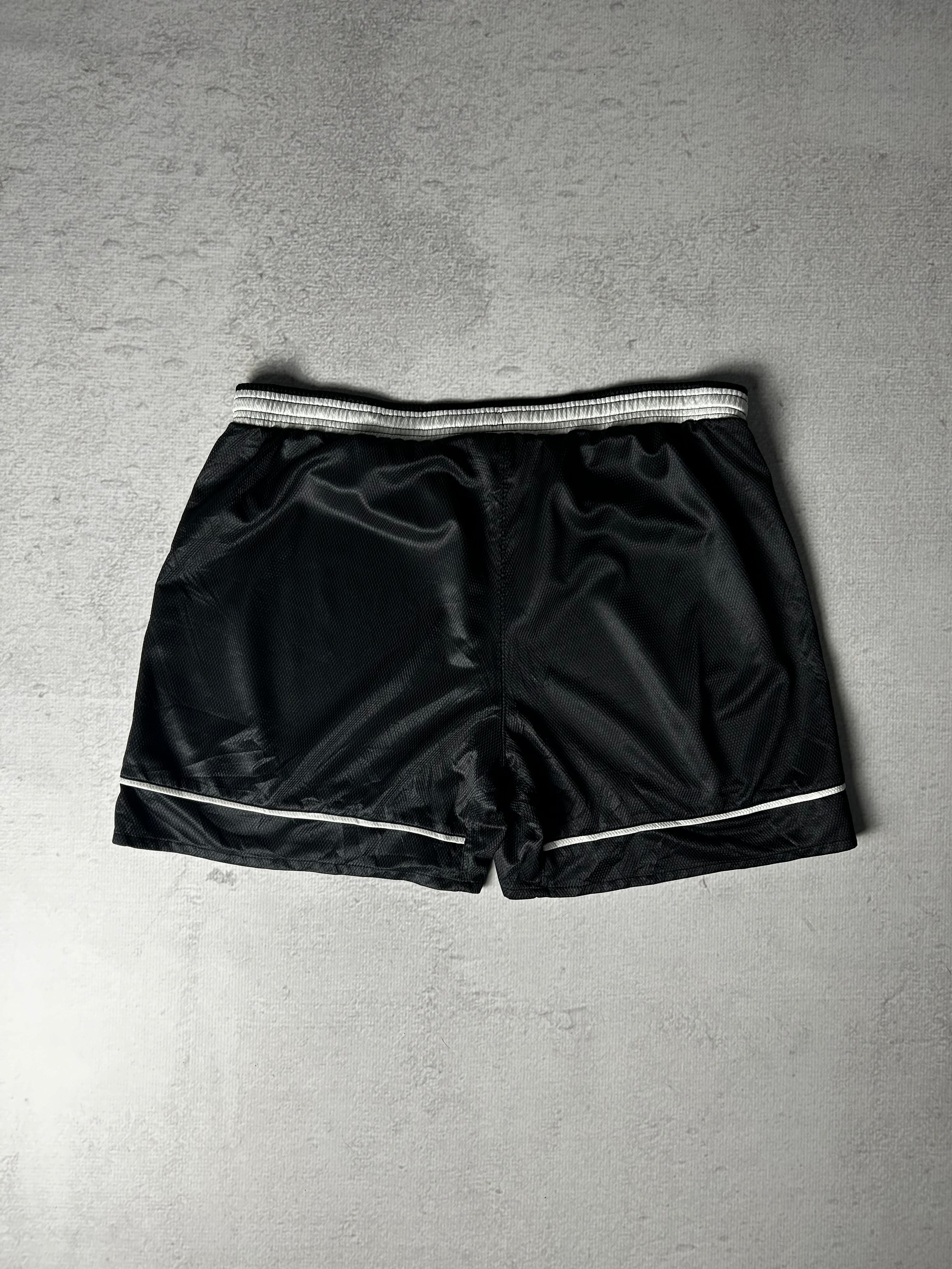 Vintage Umbro Shorts - Men's Large