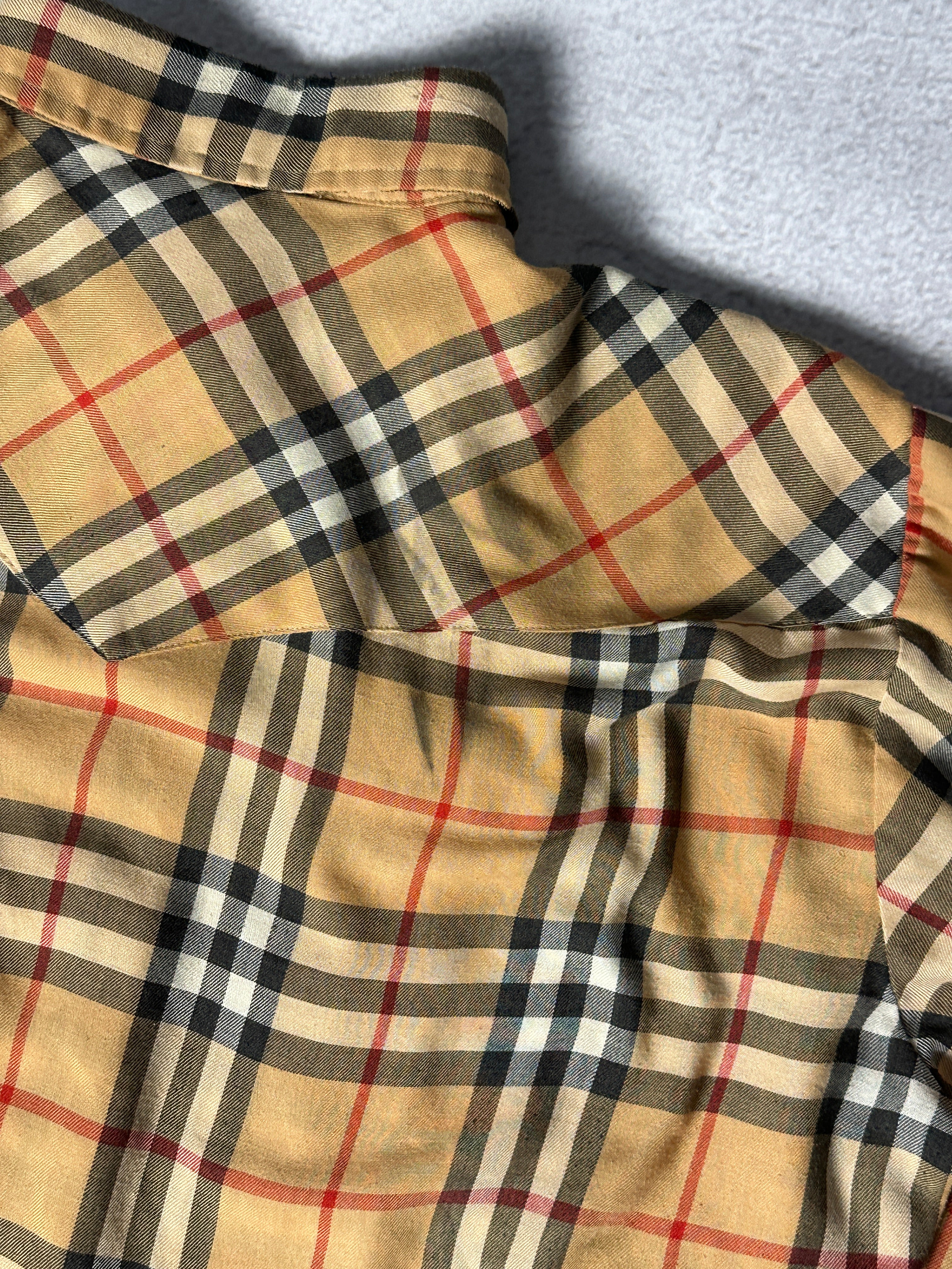 Vintage Flannel Buttoned Shirt - Men's Large